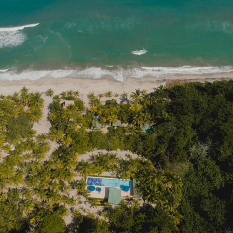 Playa y Piscina